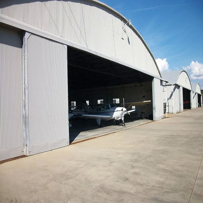Edificio de acero Hangar de aviones Hangar de metal de larga envergadura